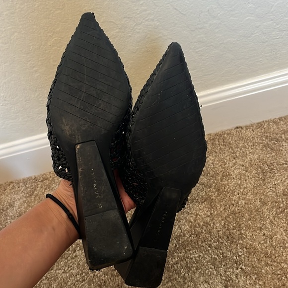 Sandals - Picture 4 of 6